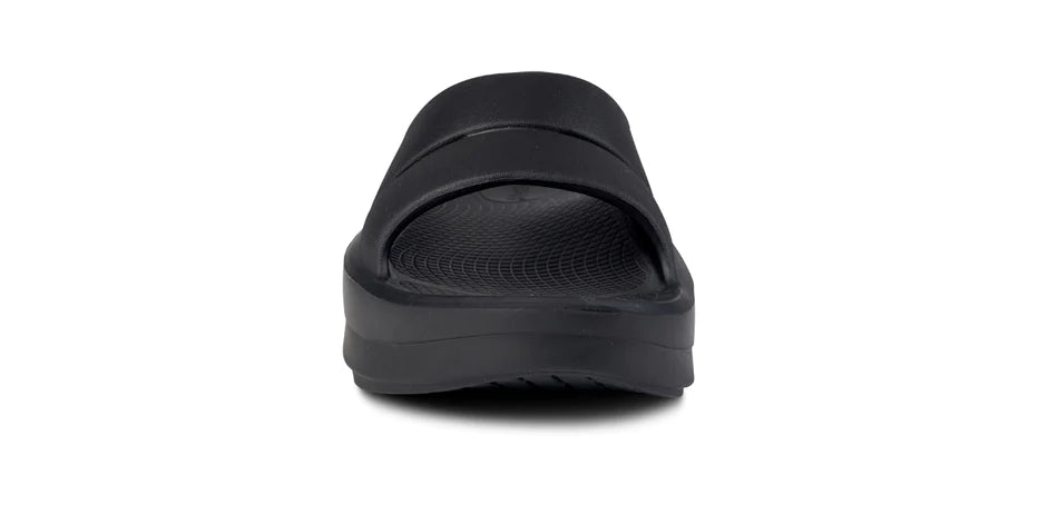 Oofos Women’s Oomega Ooah Slides Black