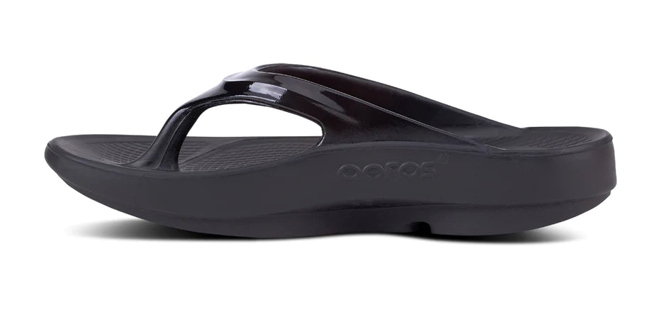 OOFOS Women's Oolala Black