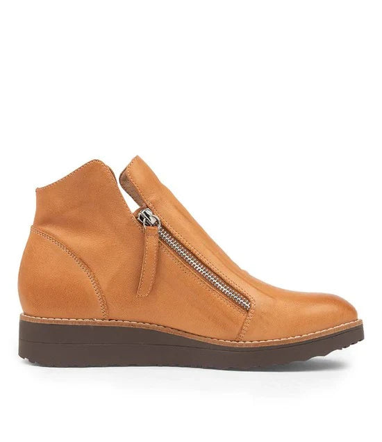 Django & Juliette Women's OHMY Brown Leather