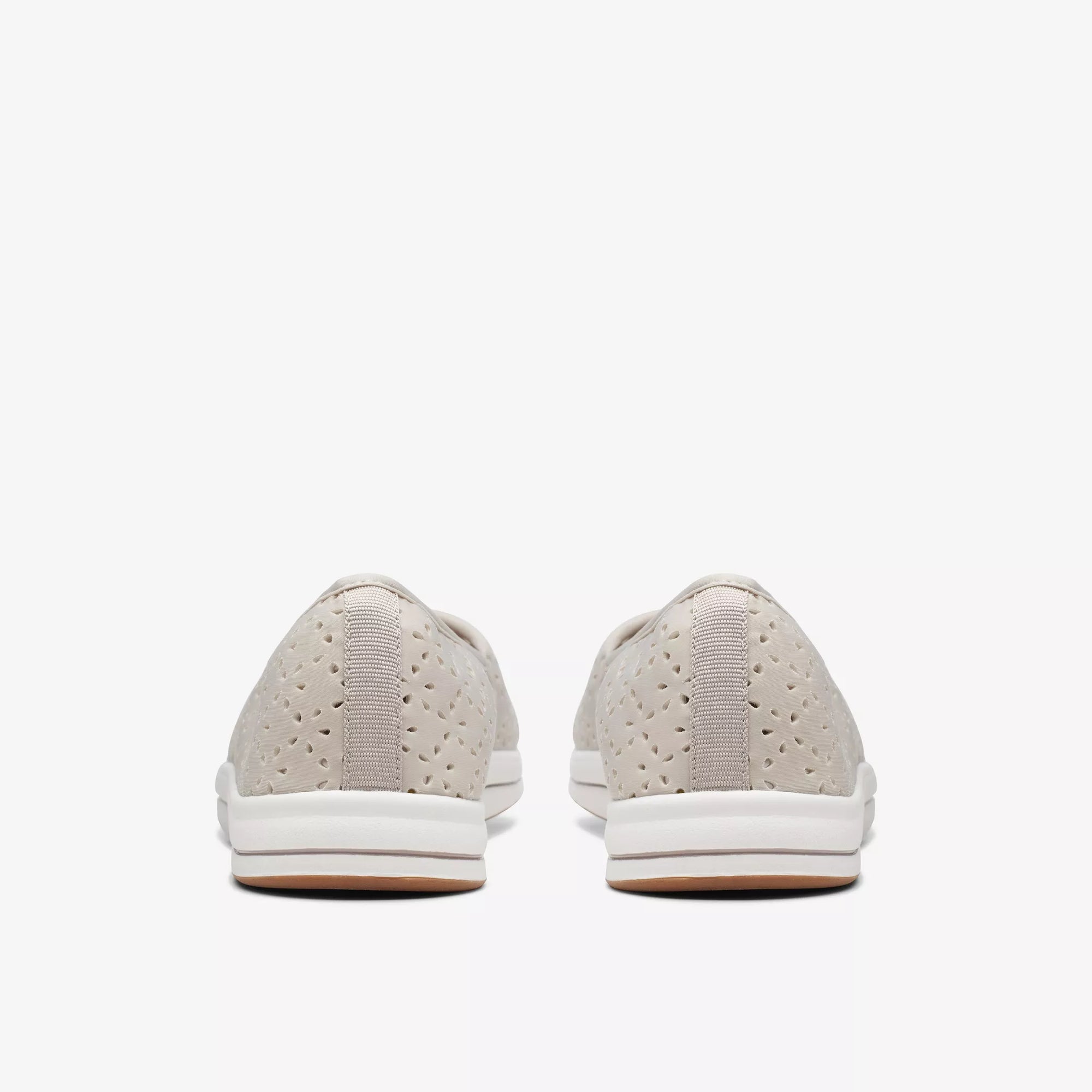 Clarks Women’s Breeze Emily Light Taupe