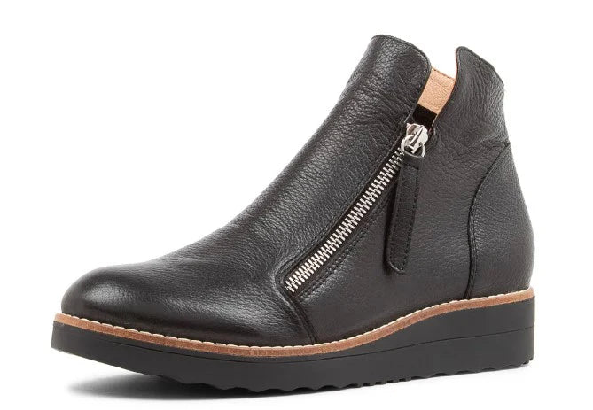 Django & Juliette Women's OHMY Black Leather