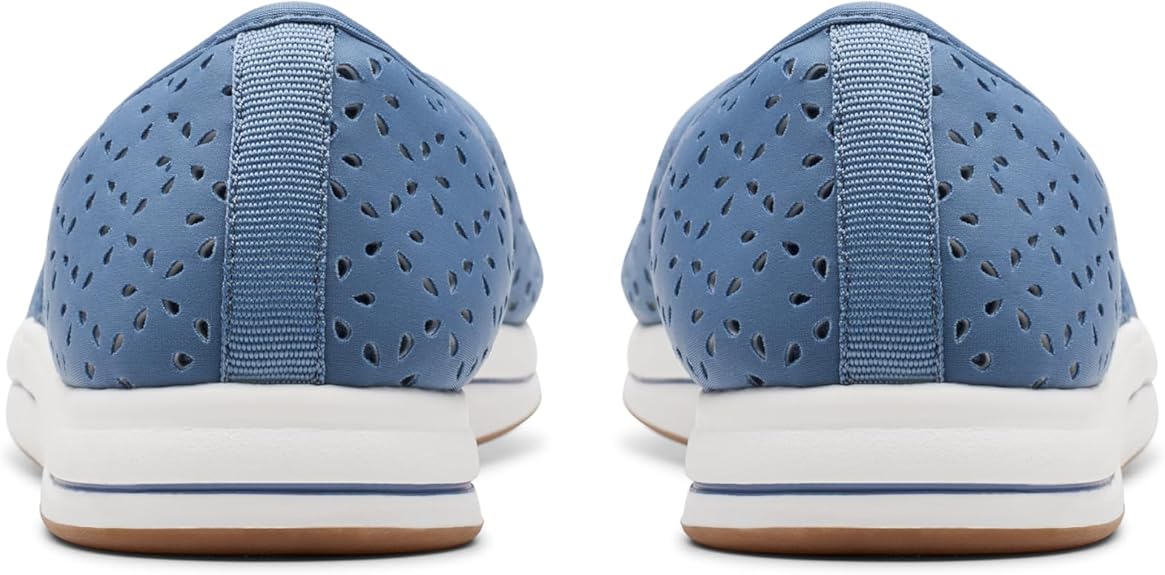 Clarks Women’s Breeze Emily Blue