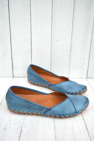 Volks 2025 walker shoes