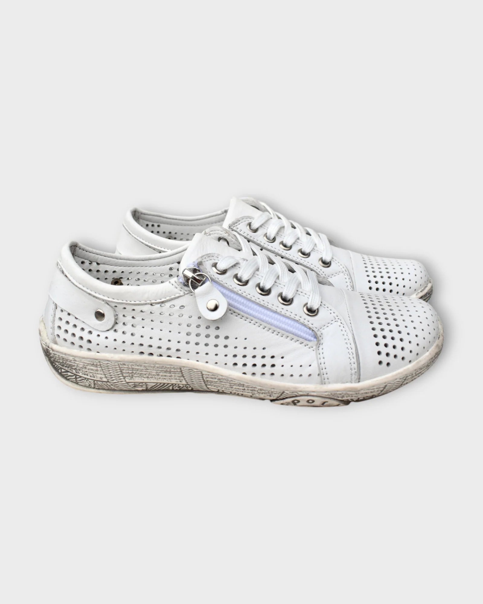 Roamers Women’s Heidi White