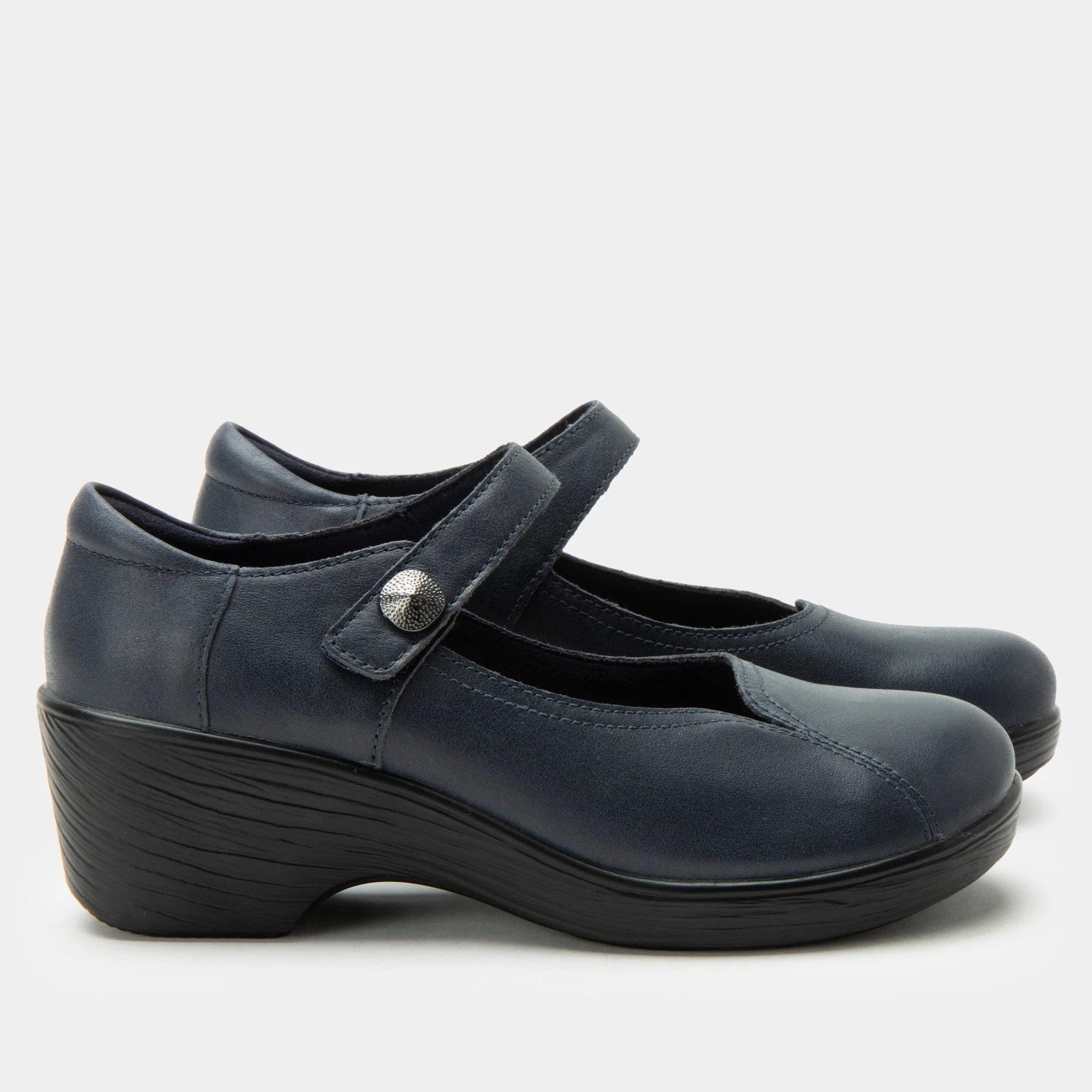 Alegria Women's Saylar Official