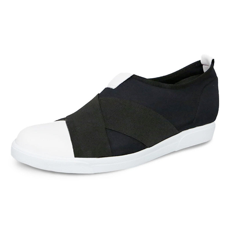 Munro Women’s Anjela Black Fabric/White Tip