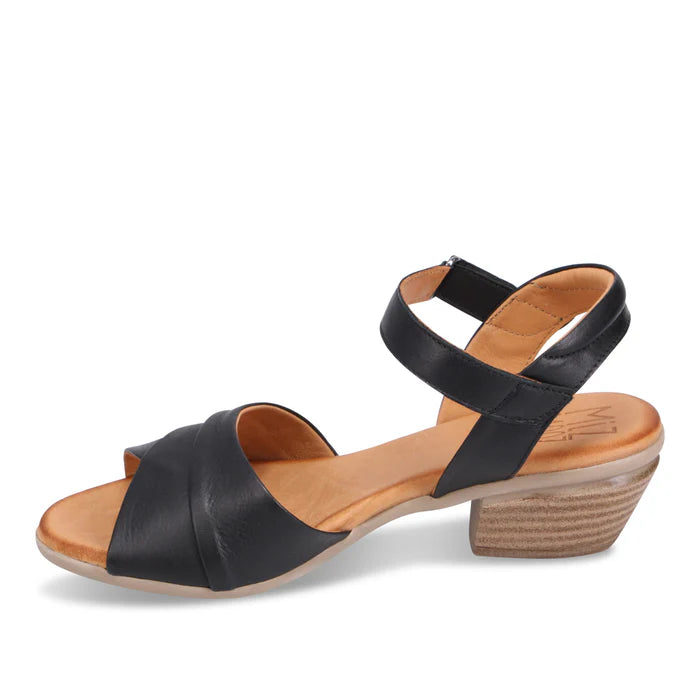 Miz Mooz Women's Kacie Black