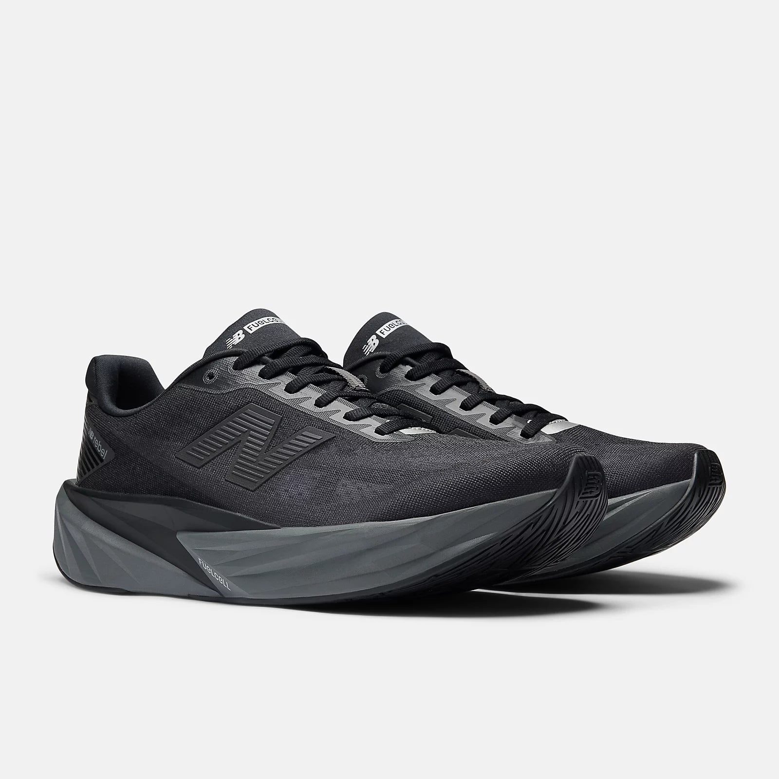 New Balance Men's FuelCell Rebel v5 Black/Grey