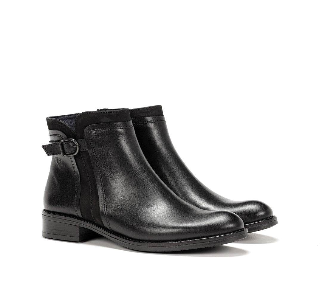 Fluchos Women's Tierra D8901 Black Ankle Boot