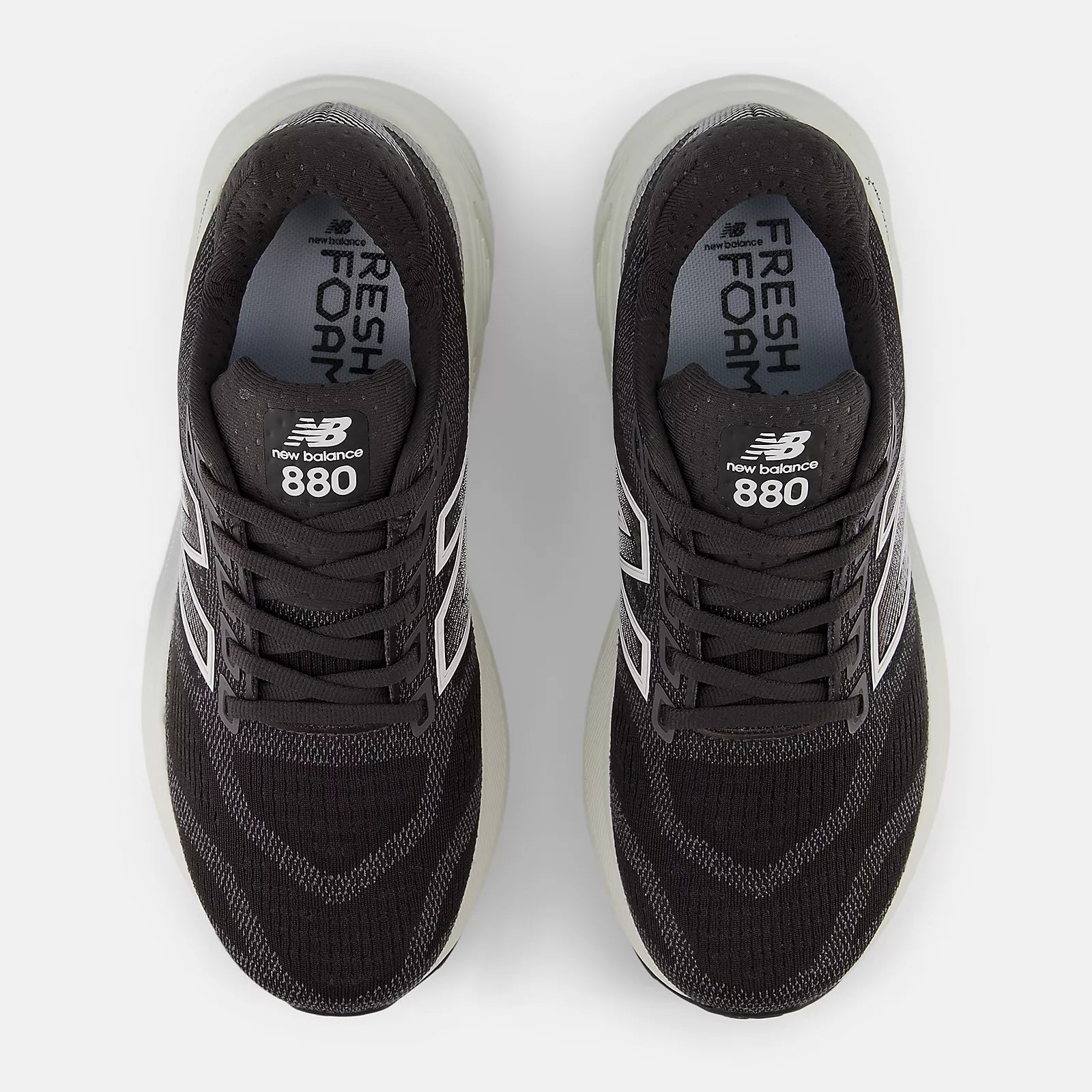 New Balance Women's Fresh Foam X 880v15 Black/White