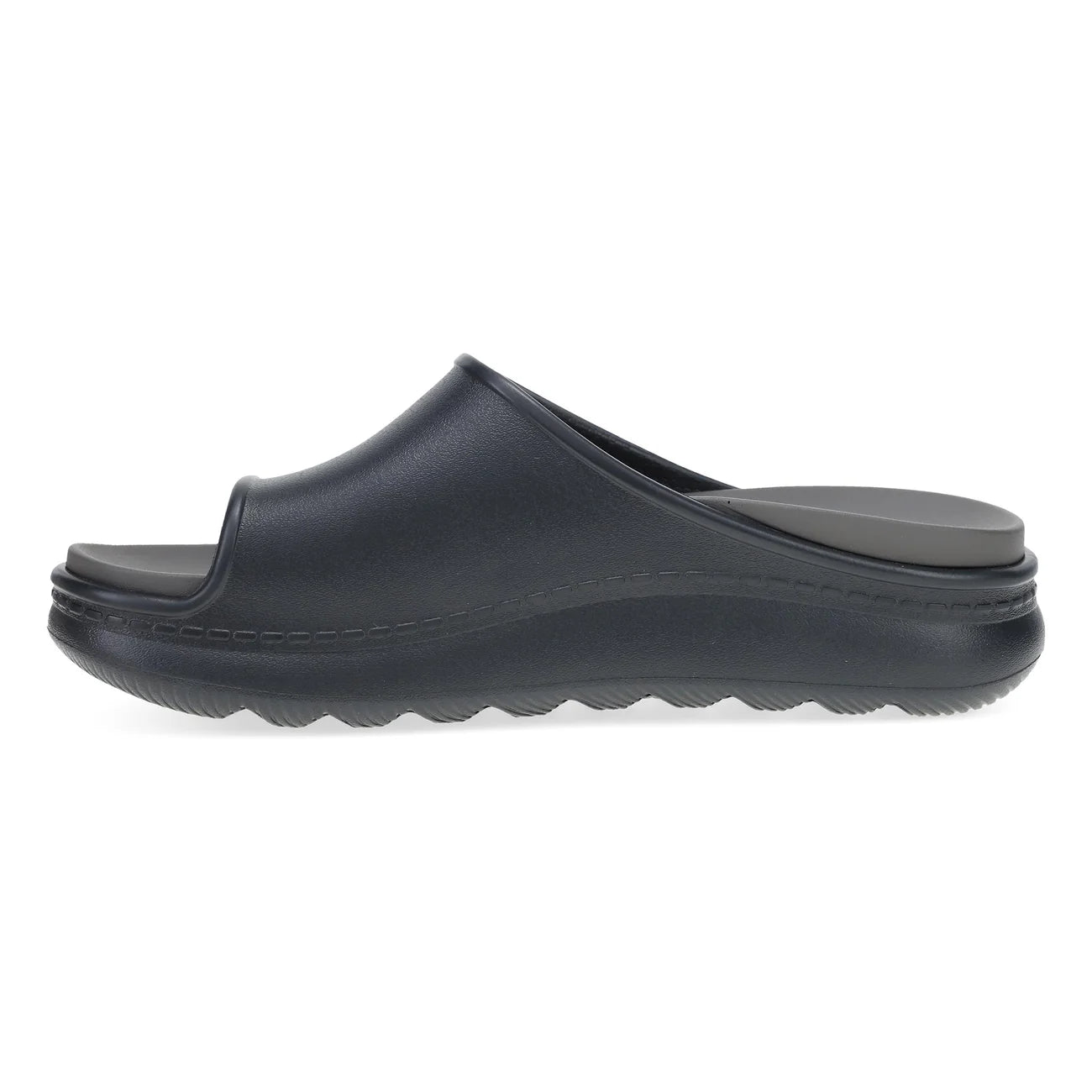 Dansko Women's Devyn Black Molded Black