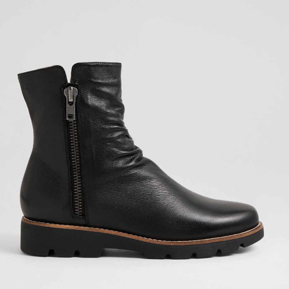 Django &amp; Juliette Women's Dixeya-Dj Black Leopard Leather Fur