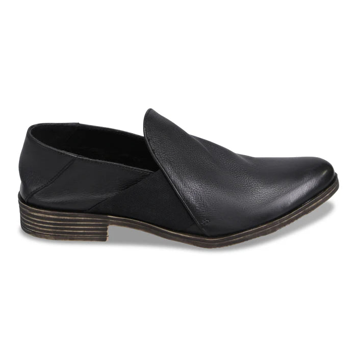 Django &amp; Juliette Women's Kefect Black Leather